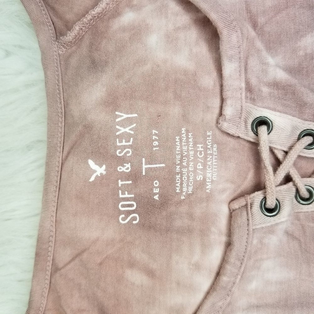 Soft and Sexy aeo T 1977 t-shirt Women's size small - Picture 3 of 6